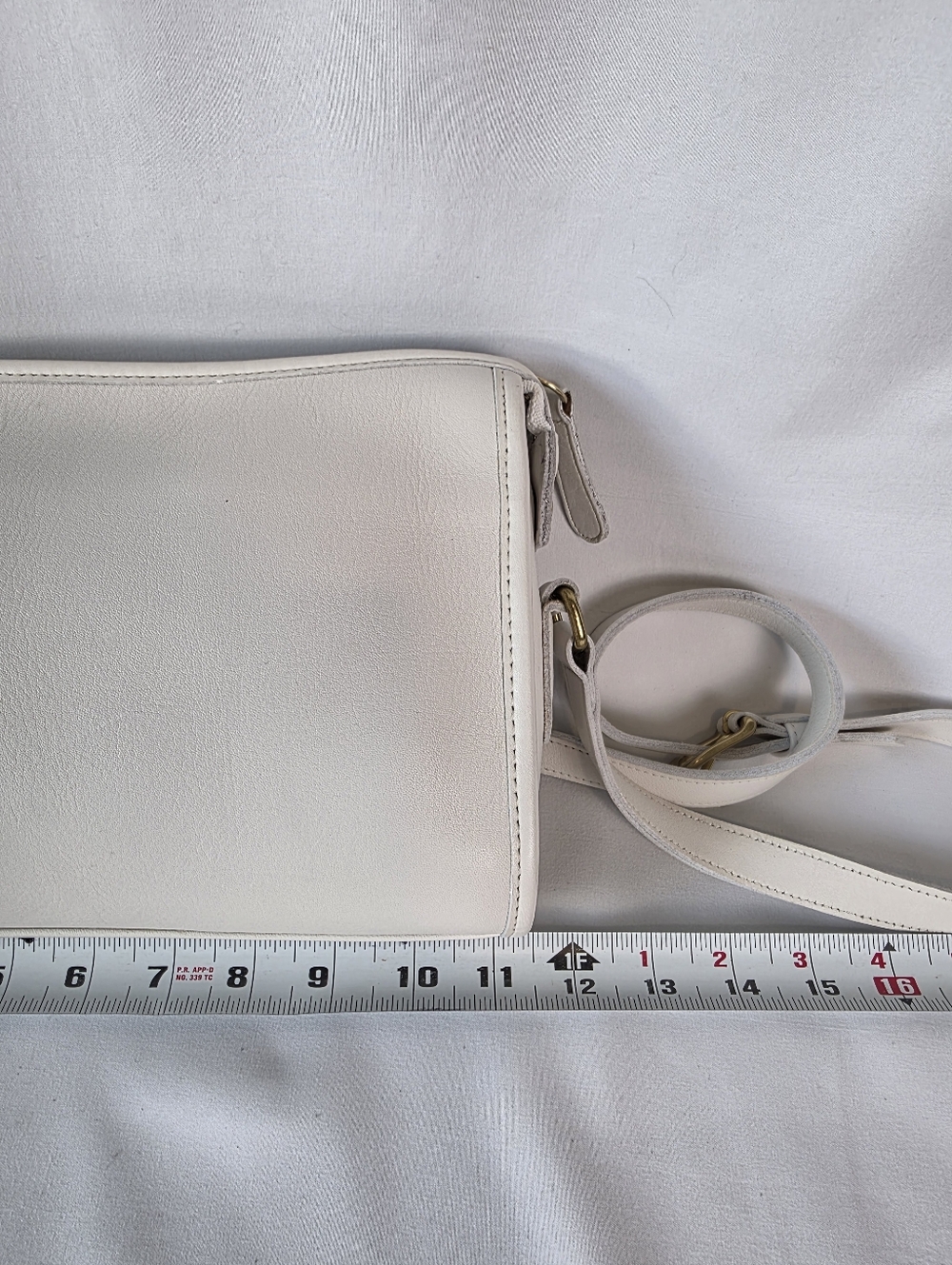 Vintage Coach Taylor 9944 White Leather Crossbody Bag Purse Bridal Wedding - Picture 10 of 15